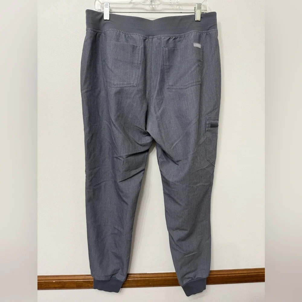 Figs Zamora Jogger Scrub Pants - Picture 7 of 13